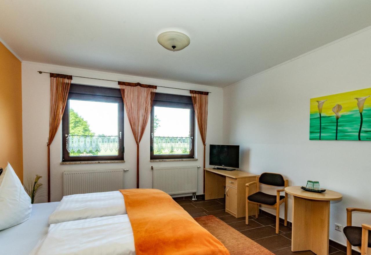 Pension Zum Reiterhof Schmogrow Экстерьер фото