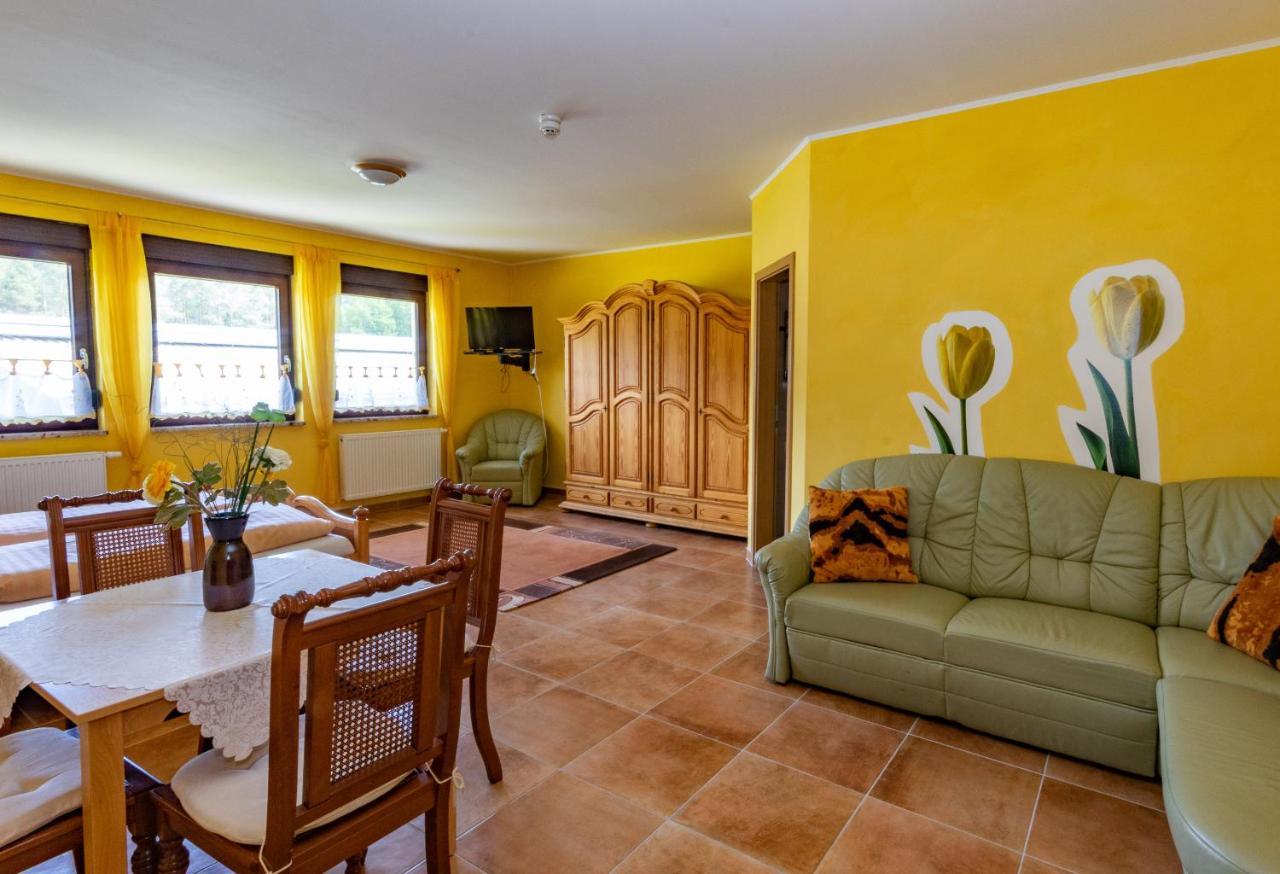 Pension Zum Reiterhof Schmogrow Экстерьер фото