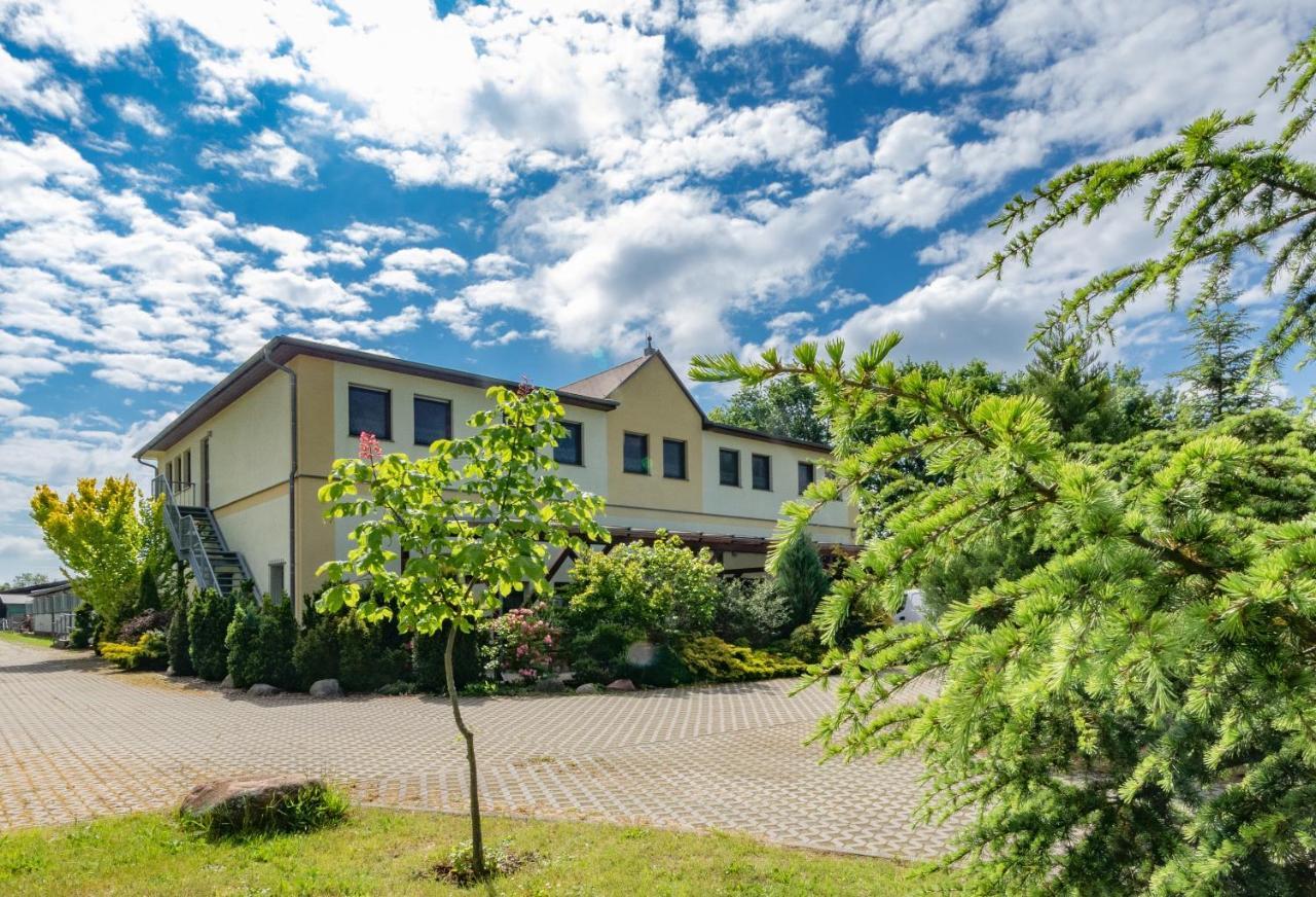 Pension Zum Reiterhof Schmogrow Экстерьер фото