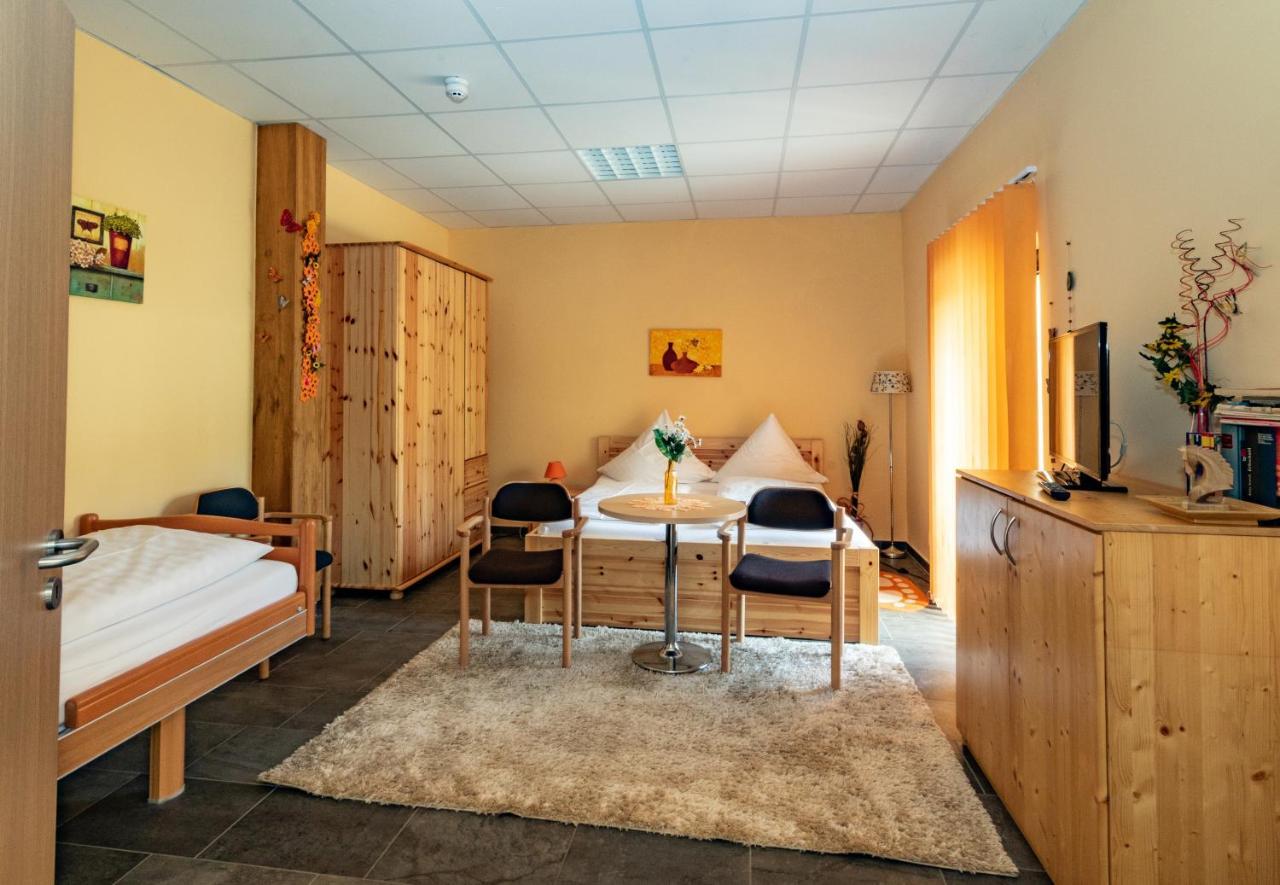 Pension Zum Reiterhof Schmogrow Экстерьер фото