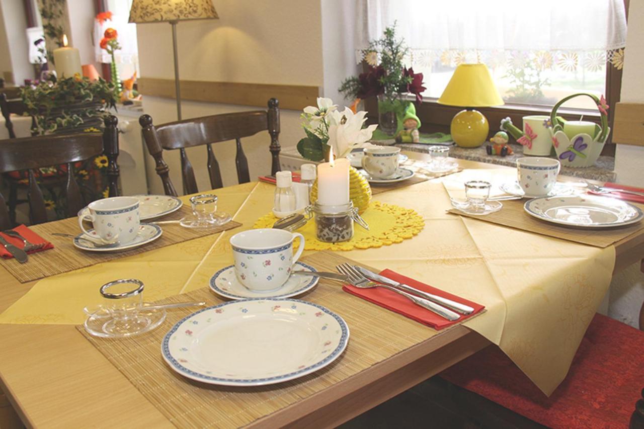 Pension Zum Reiterhof Schmogrow Экстерьер фото